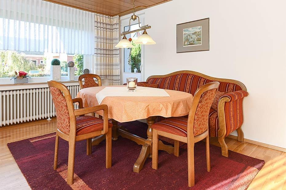 Ferienwohnungen im Haus Nordseebrise Neuharlingersiel Exterior foto